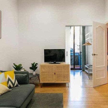 Cozy & Central Apartment Барселона Экстерьер фото
