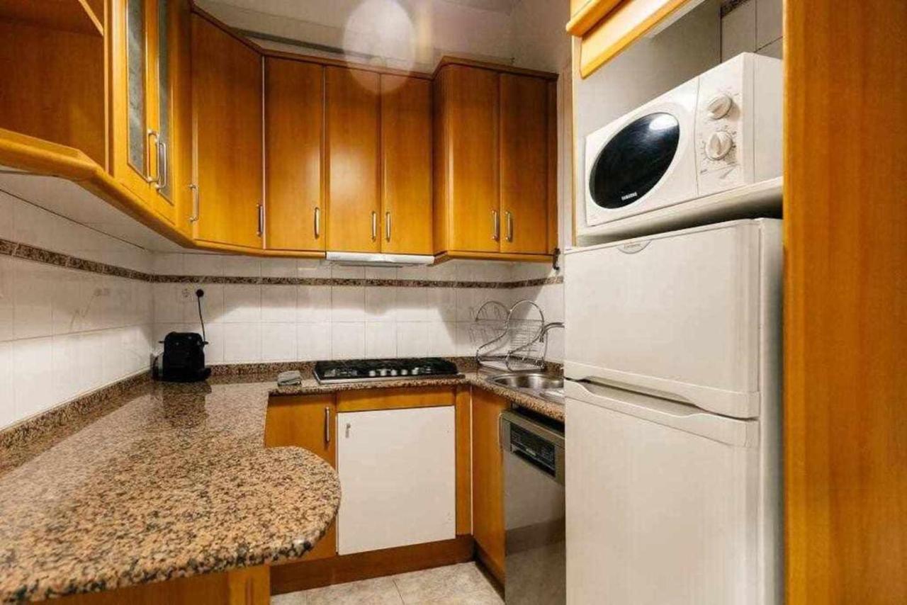 Cozy & Central Apartment Барселона Экстерьер фото